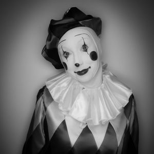 Meet your Posher, Leslie